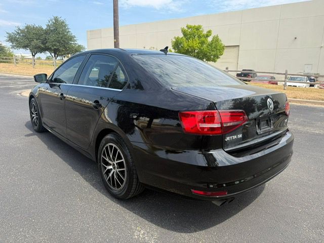 2017 Volkswagen Jetta Image 5