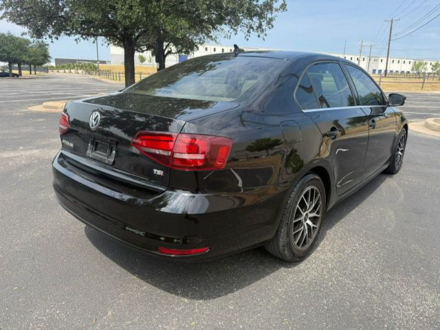 2017 Volkswagen Jetta Image 6