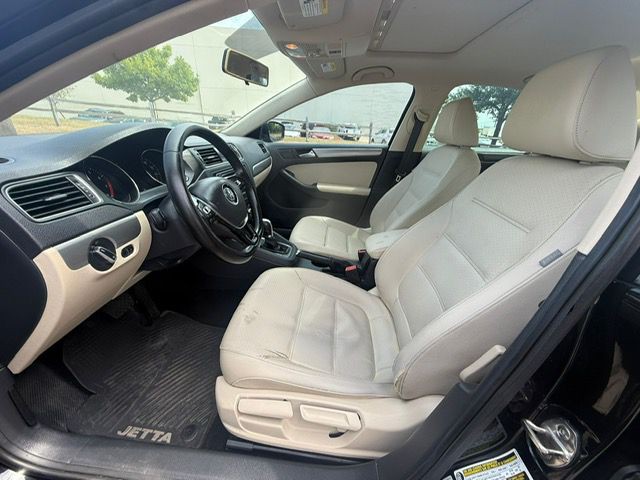 2017 Volkswagen Jetta Image 12