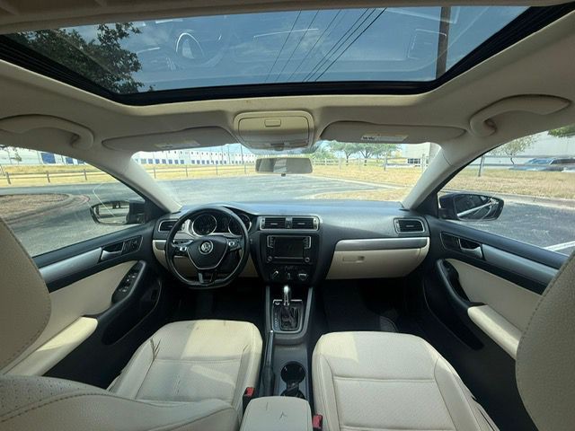 2017 Volkswagen Jetta Image 15