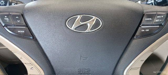 2011 Hyundai Sonata Image 13