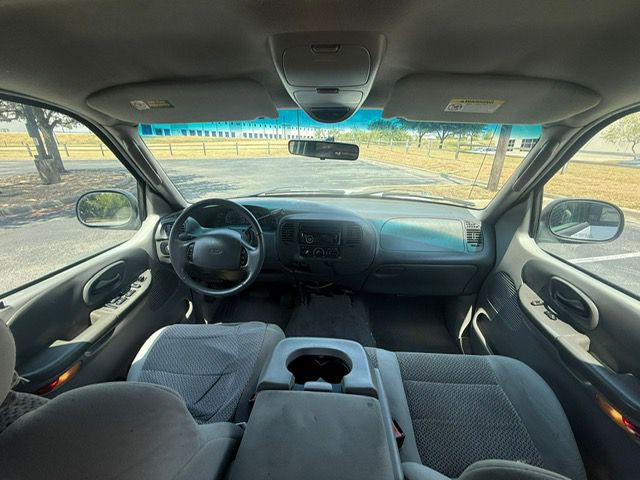 2002 Ford F-150 Image 12