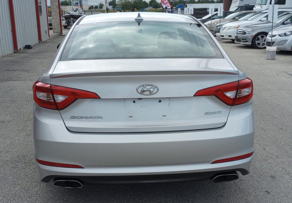 2017 Hyundai Sonata Image 6