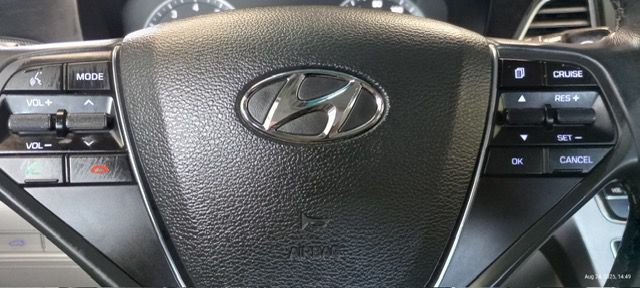 2017 Hyundai Sonata Image 17