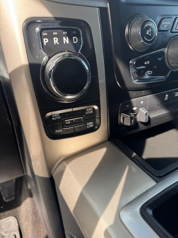 2015 RAM 1500 Image 11