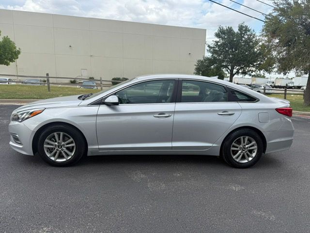 2015 Hyundai Sonata Image 4