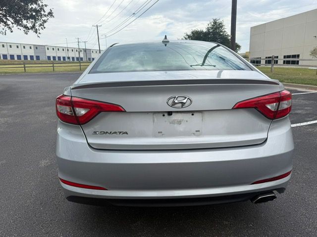 2015 Hyundai Sonata Image 8
