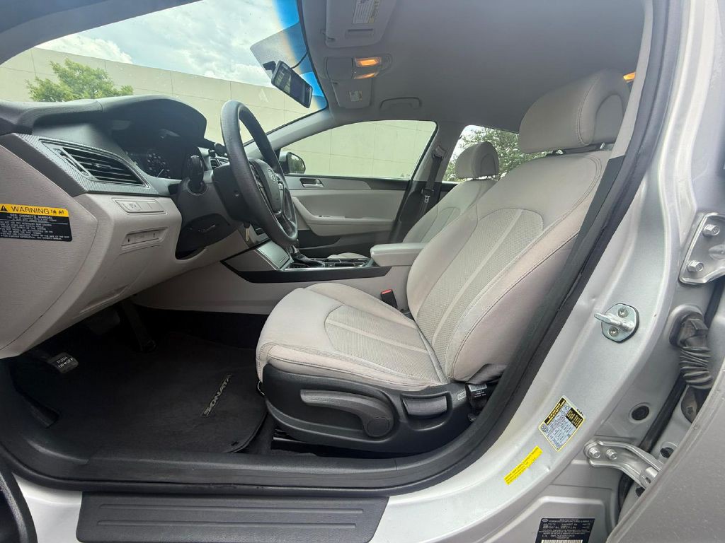 2015 Hyundai Sonata Image 16