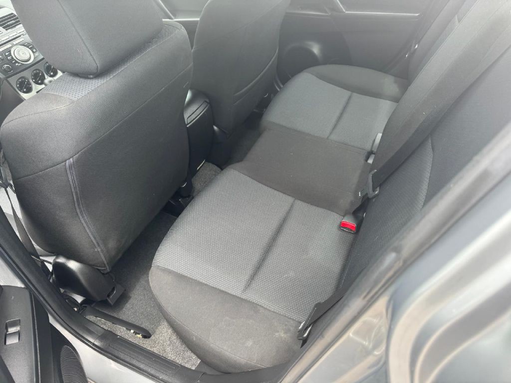 2011 Mazda Mazda3 Image 7