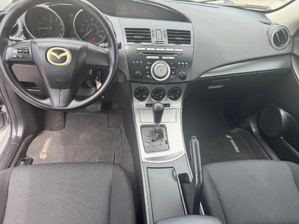 2011 Mazda Mazda3 Image 8