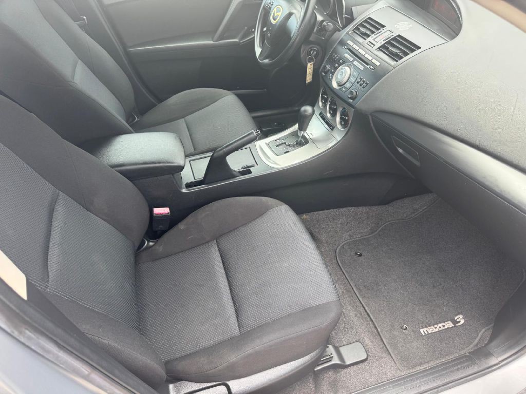 2011 Mazda Mazda3 Image 10