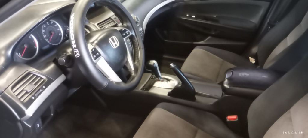 2012 Honda Accord Image 12