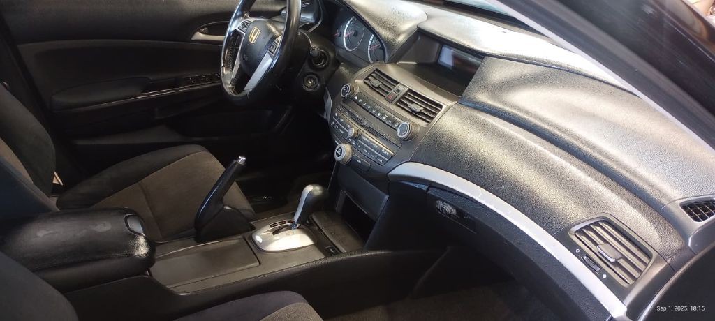 2012 Honda Accord Image 15