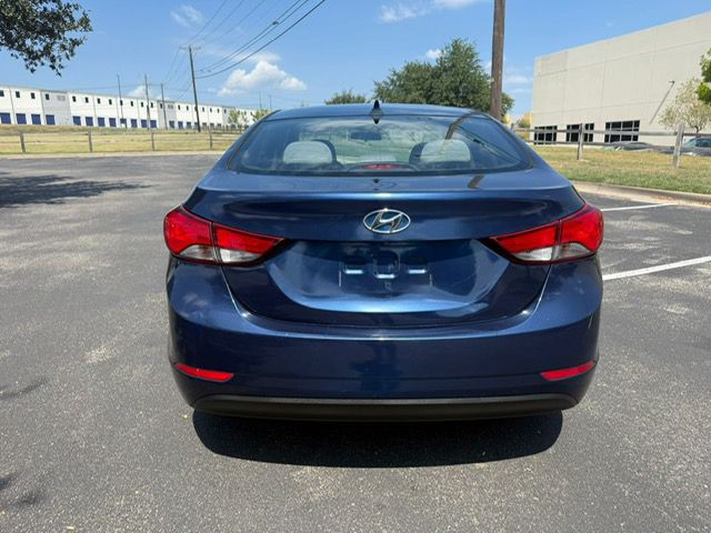 2016 Hyundai Elantra Image 4