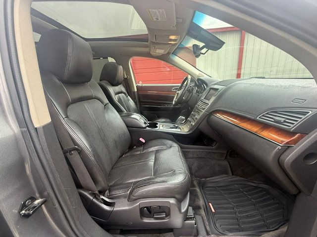 2010 Lincoln MKT Image 14