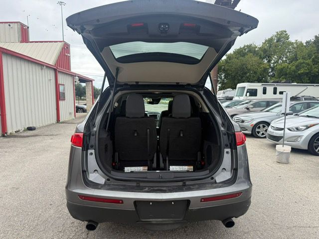 2010 Lincoln MKT Image 18