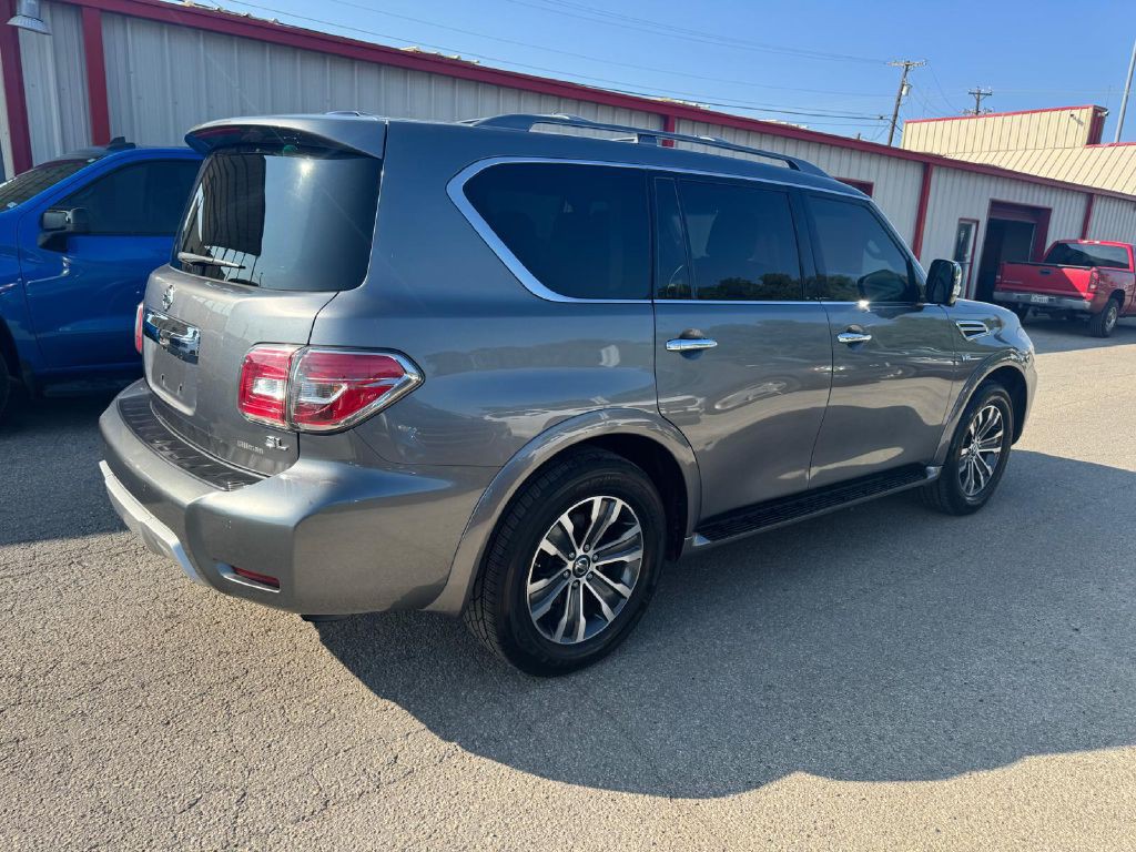 2017 Nissan Armada Image 5
