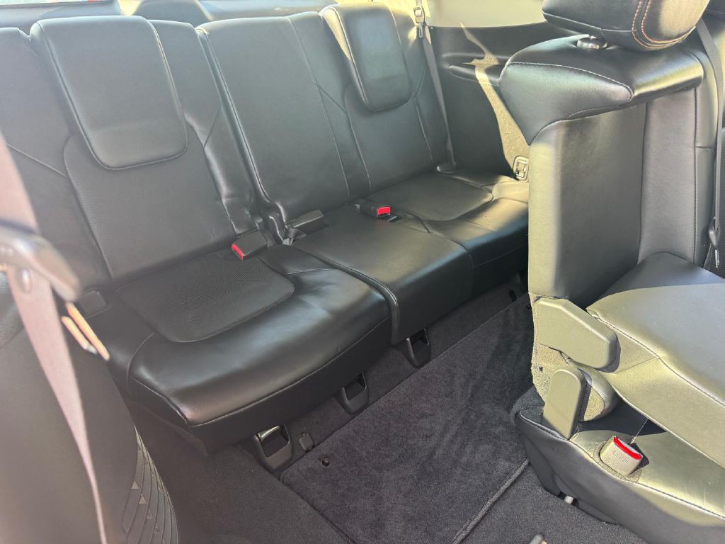 2017 Nissan Armada Image 16
