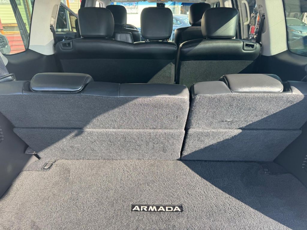 2017 Nissan Armada Image 19