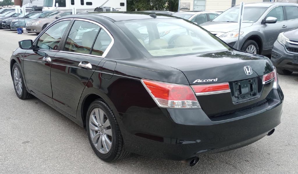 2011 Honda Accord Image 5