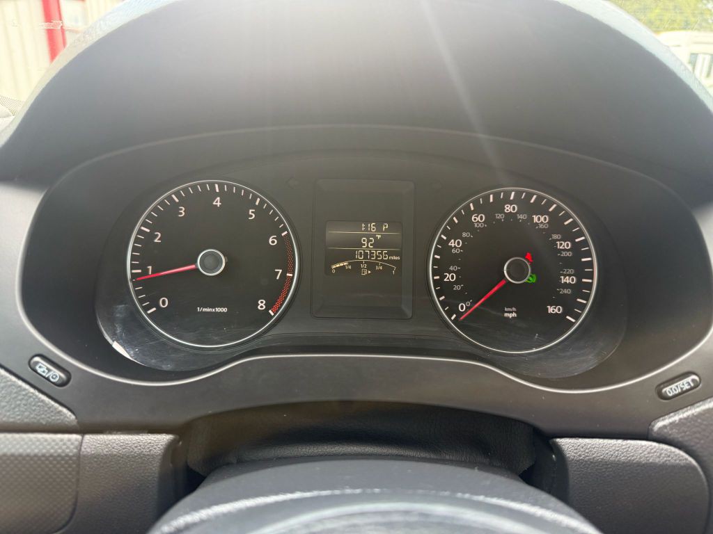 2014 Volkswagen Jetta Image 9
