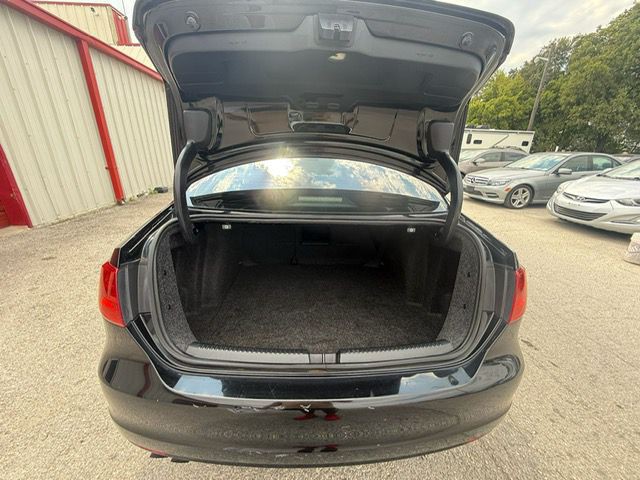 2014 Volkswagen Jetta Image 11