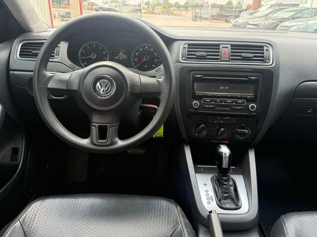 2014 Volkswagen Jetta Image 13