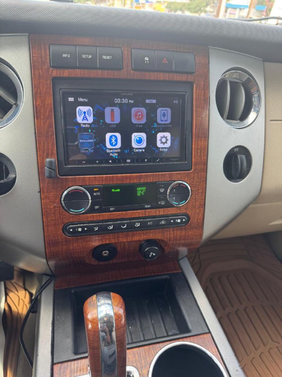 2008 Ford Expedition Image 8