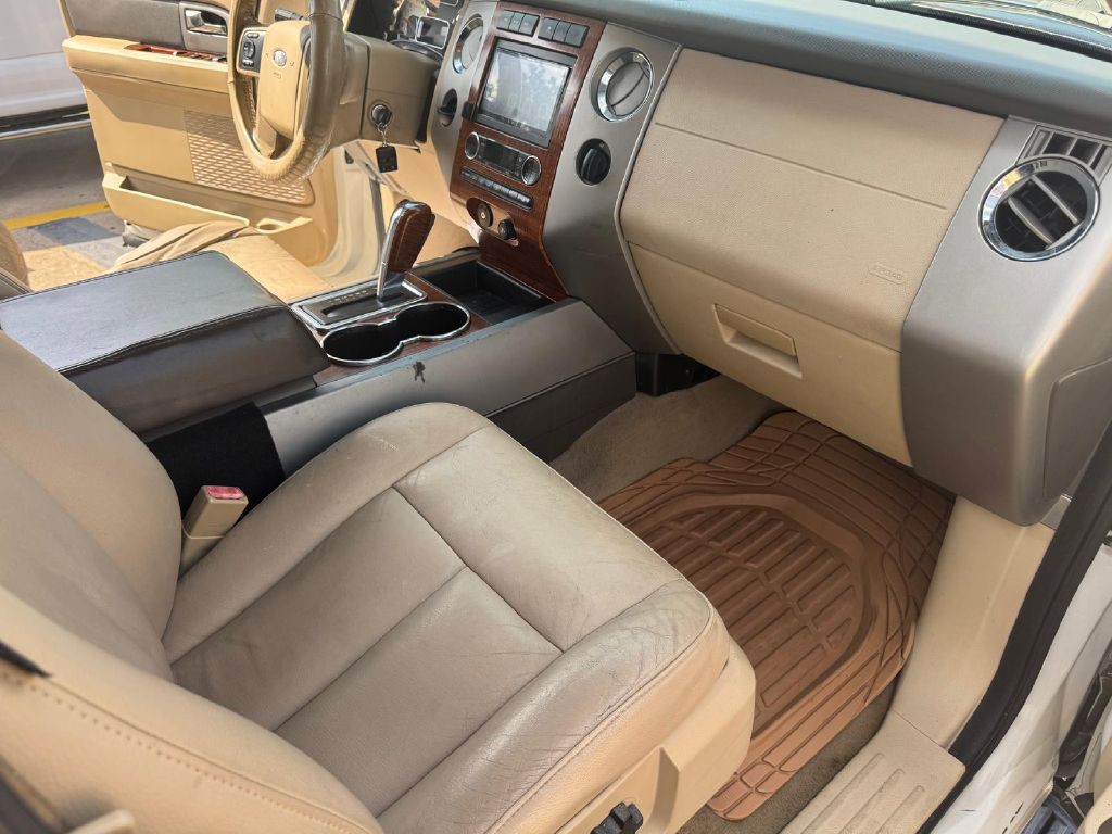 2008 Ford Expedition Image 9