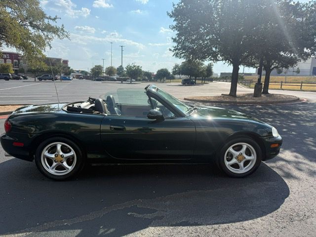 2000 Mazda MX-5 Miata Image 4