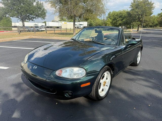 2000 Mazda MX-5 Miata Image 5