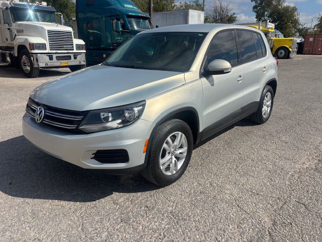 2012 Volkswagen Tiguan Image 3