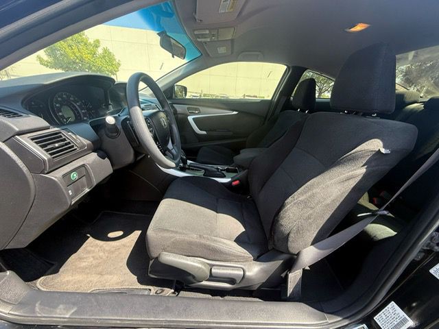 2013 Honda Accord Image 9