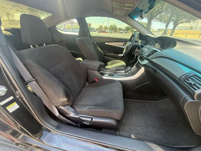 2013 Honda Accord Image 10