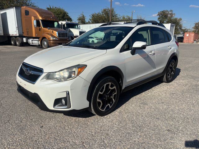 2016 Subaru Crosstrek Image 2