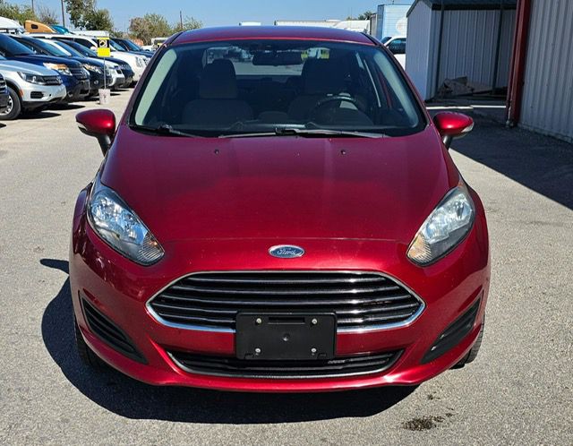 2014 Ford Fiesta Image 1