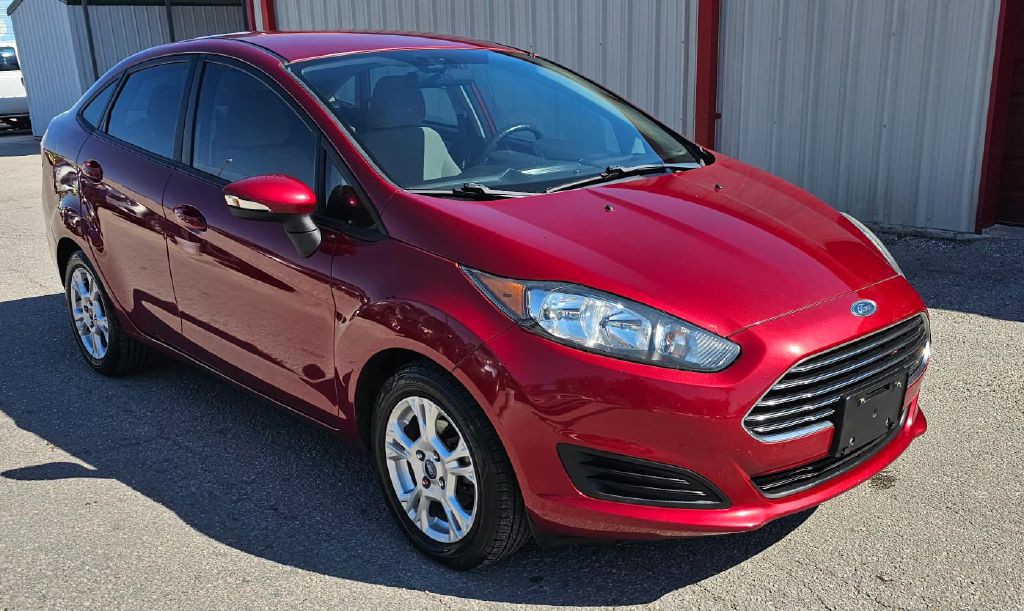 2014 Ford Fiesta Image 2