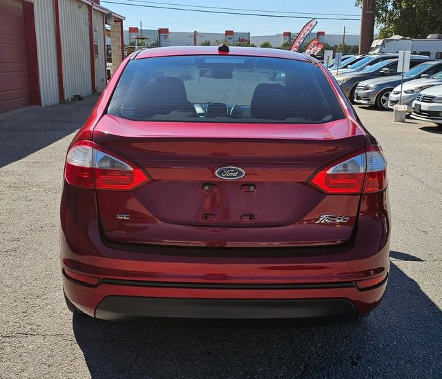 2014 Ford Fiesta Image 4