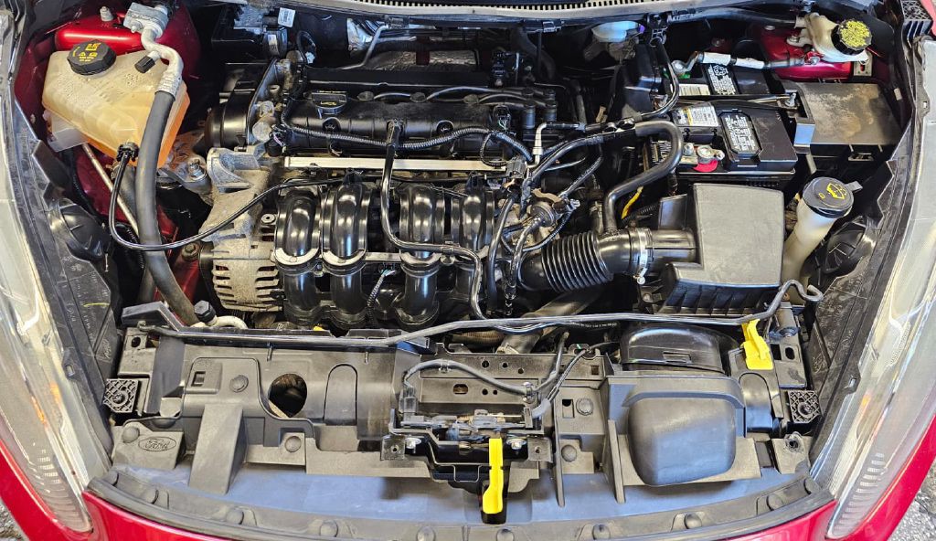 2014 Ford Fiesta Image 14