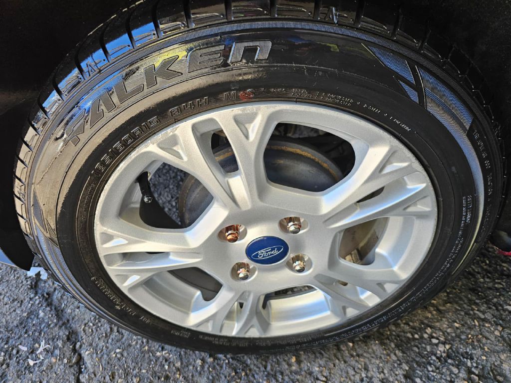2014 Ford Fiesta Image 15