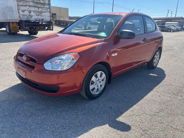 2009 Hyundai Accent Image 2