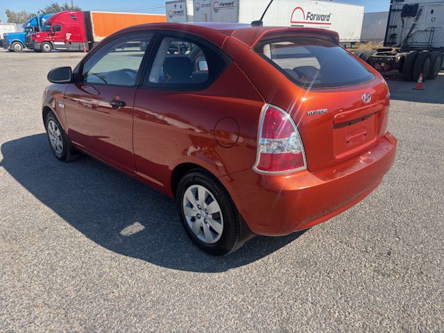 2009 Hyundai Accent Image 6