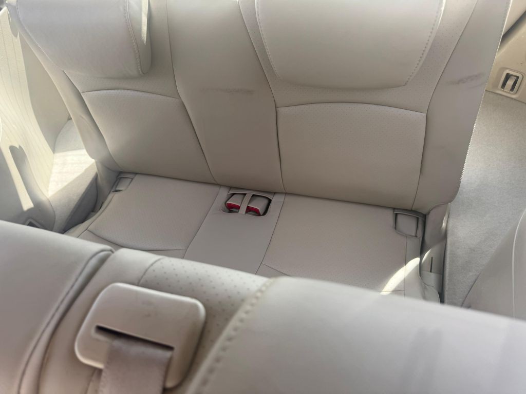 2005 Toyota Highlander Image 10