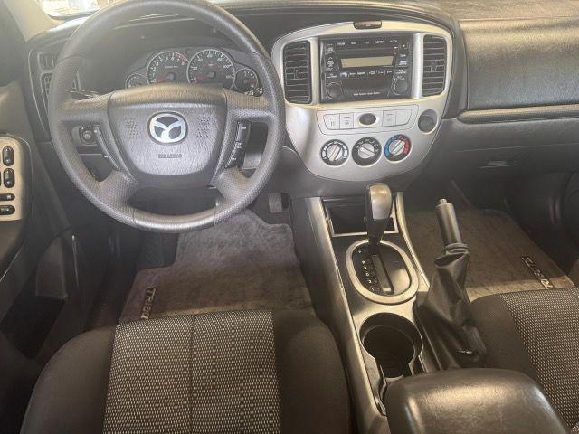 2005 Mazda Tribute Image 8
