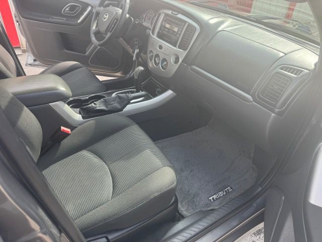 2005 Mazda Tribute Image 9