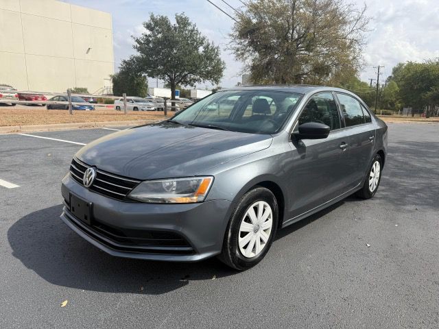 2016 Volkswagen Jetta Image 2