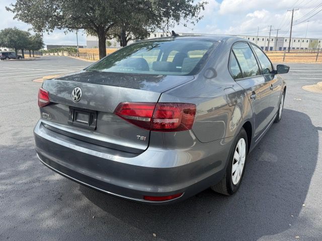2016 Volkswagen Jetta Image 6