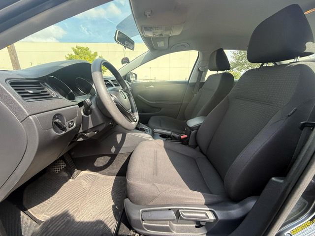 2016 Volkswagen Jetta Image 13