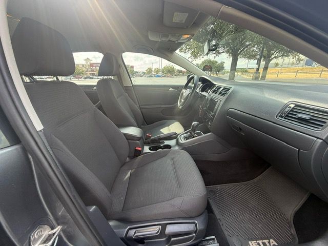 2016 Volkswagen Jetta Image 14