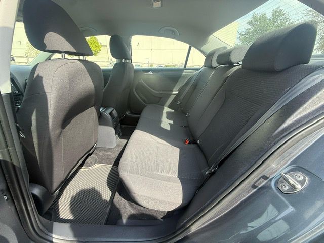 2016 Volkswagen Jetta Image 15